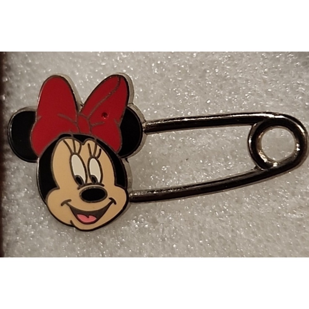 Disney Pin‎ Minnie Mouse Safety Pin 2010 Shaped Silver Colored Metal 77633